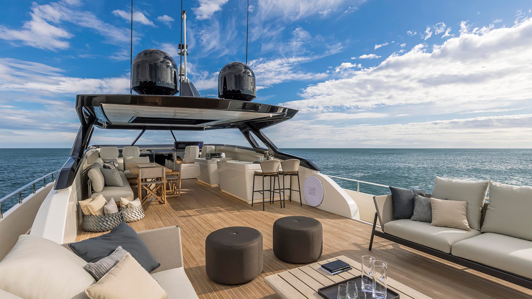 Ferretti Yachts 1000 — externa 2
