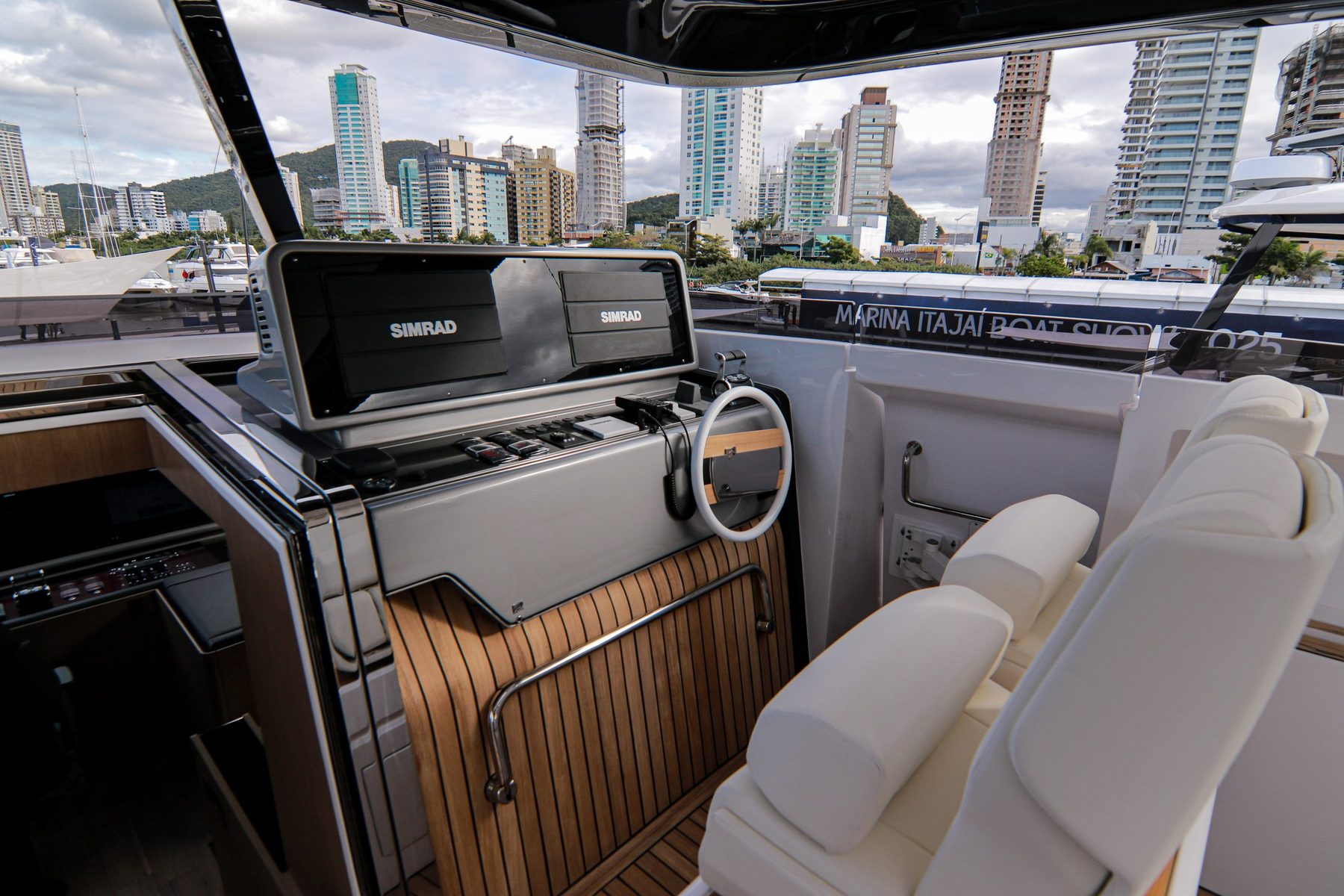 Ferretti Yachts 1000 — externa 5