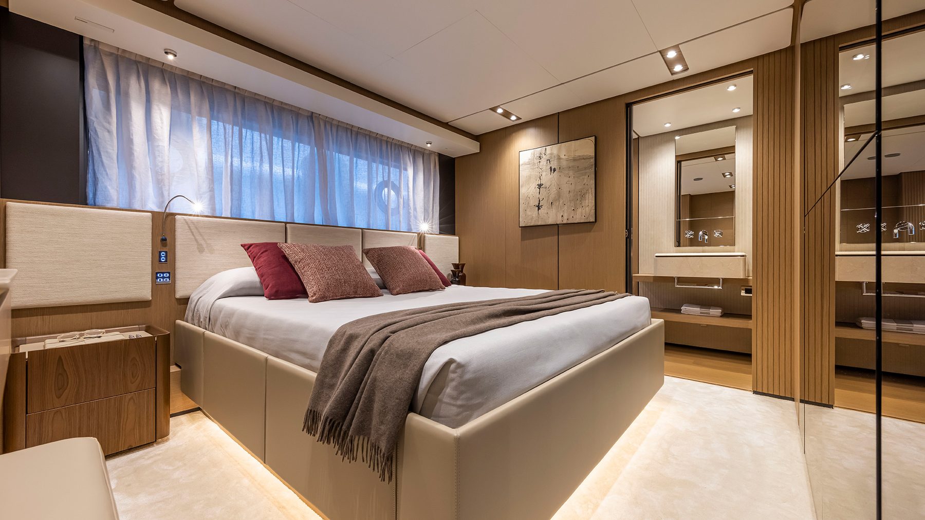 Ferretti Yachts 1000 — interna 1