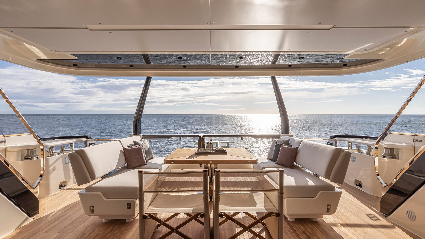 Ferretti Yachts 1000 — interna 2