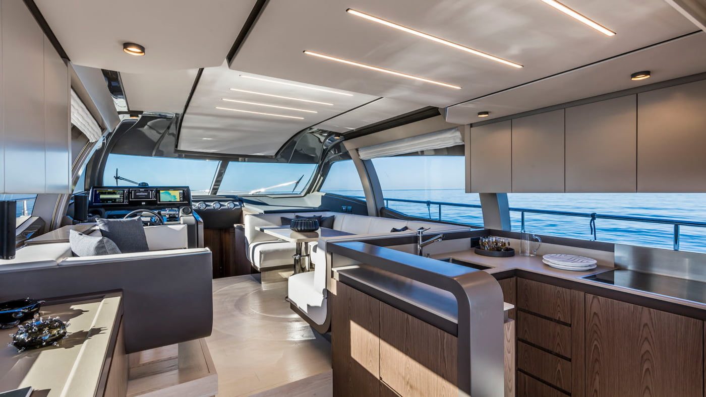 Ferretti Yachts 550 — interna 1