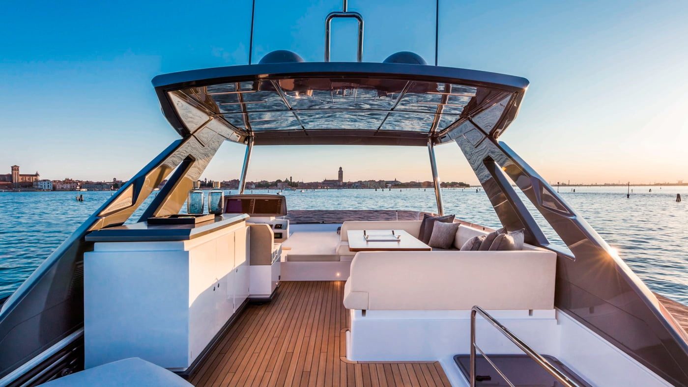 Ferretti Yachts 670 — externa 11