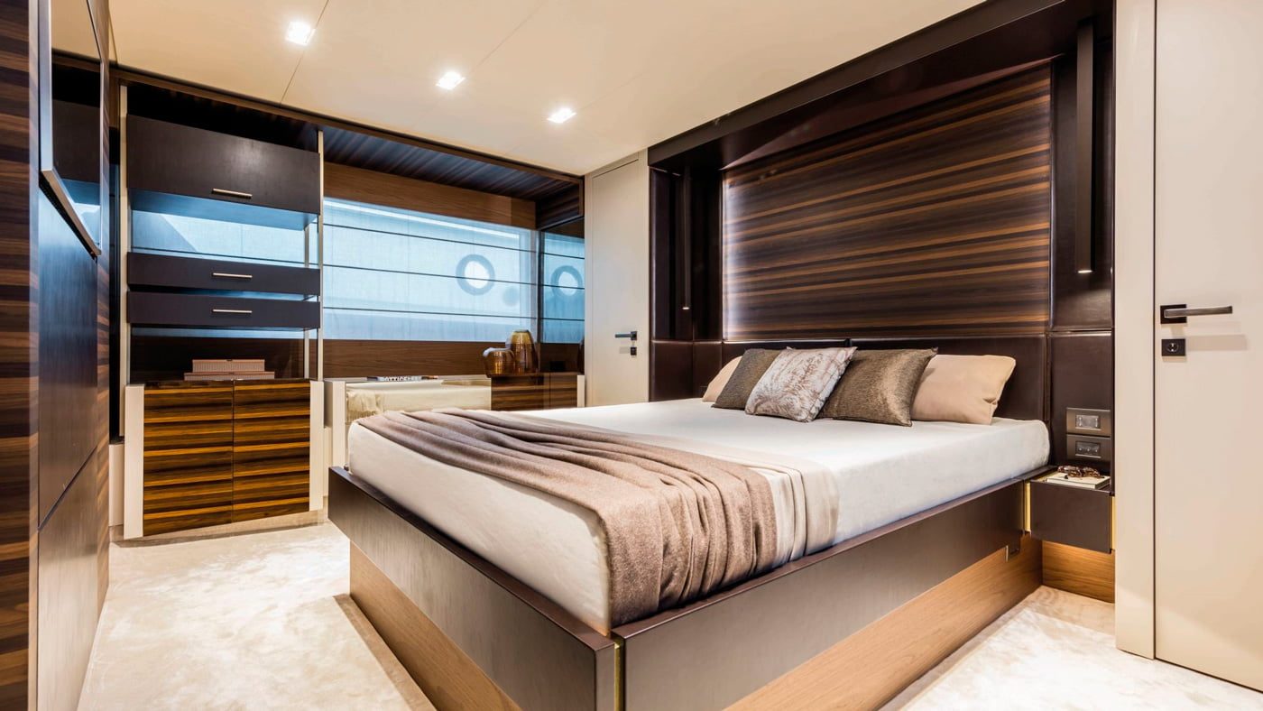 Ferretti Yachts 670 — interna 5