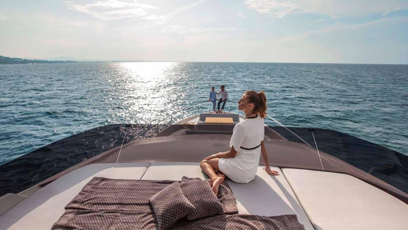 Ferretti Yachts 720 — externa 2