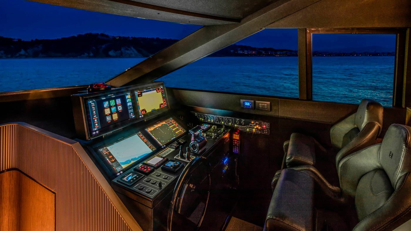 Ferretti Yachts 720 — interna 3