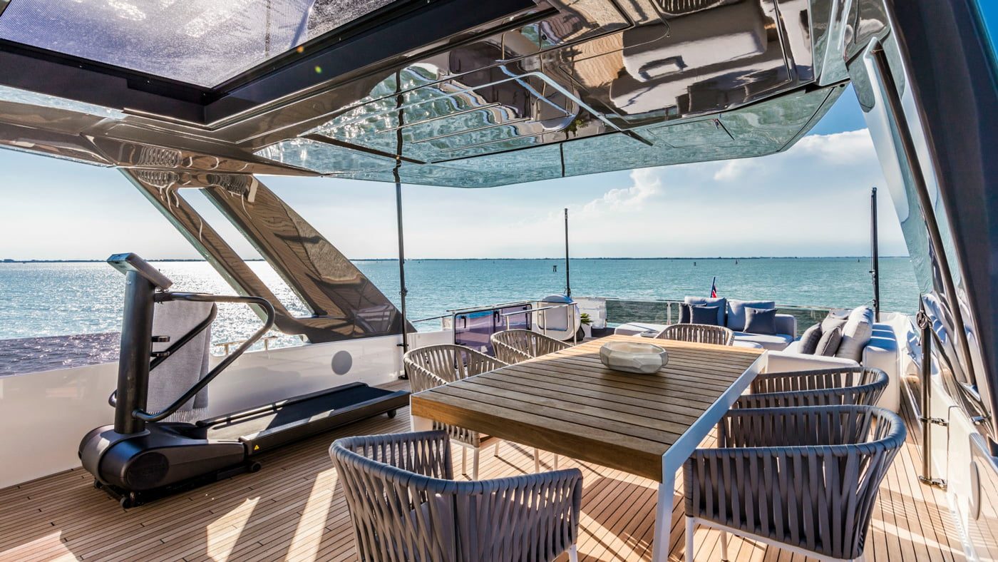 Ferretti Yachts 850 — externa 9
