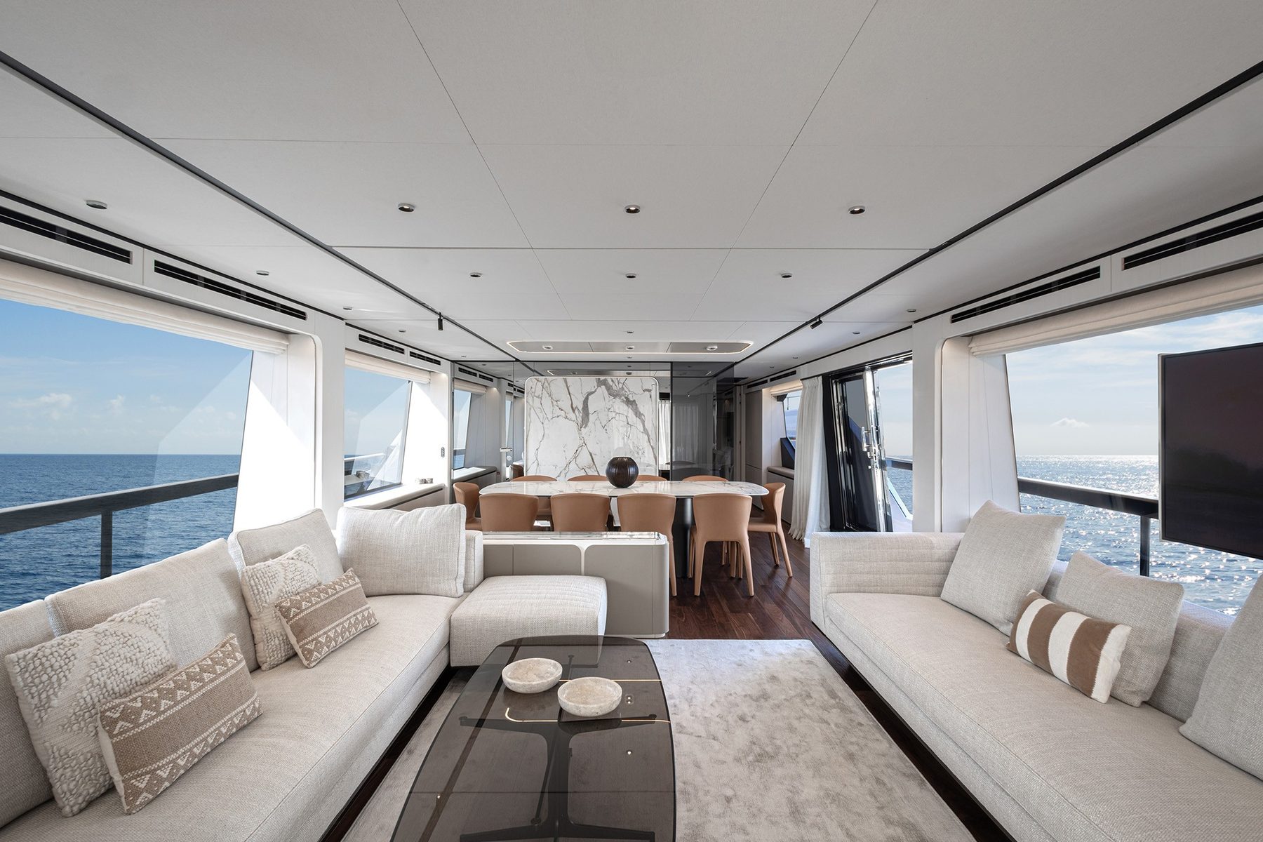 Ferretti Yachts 940 — interna 1