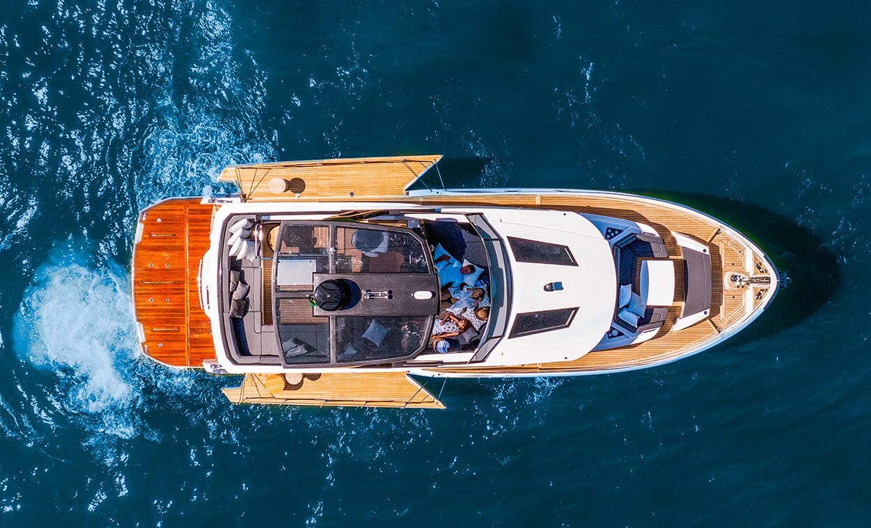 Okean 52 — externa 11