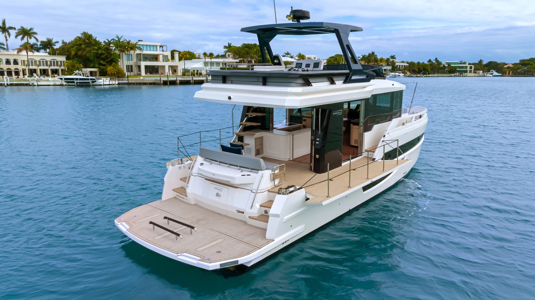 Okean 52 — externa 7