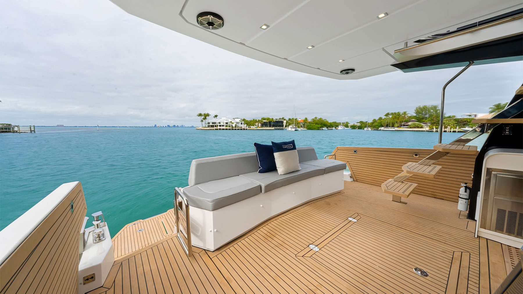 Okean 52 — interna 3