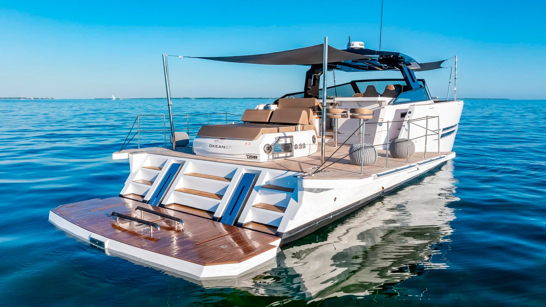 Okean 57 — externa 8