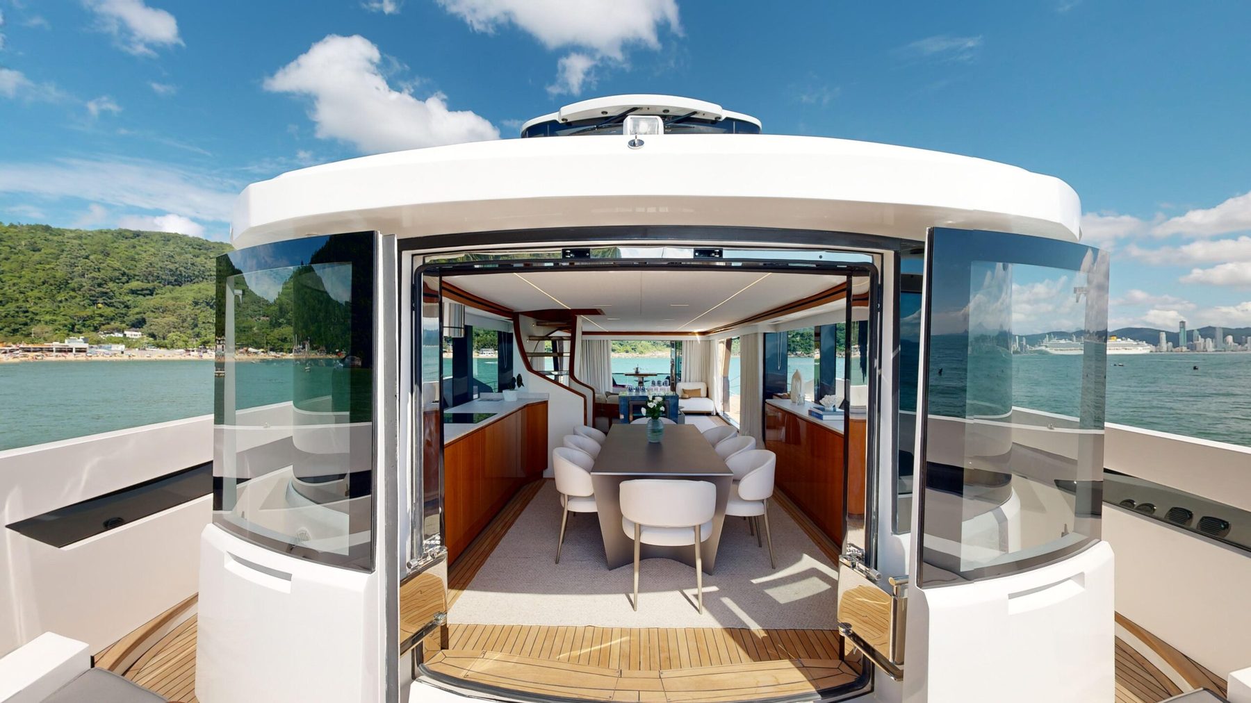 Okean 80 — interna 3