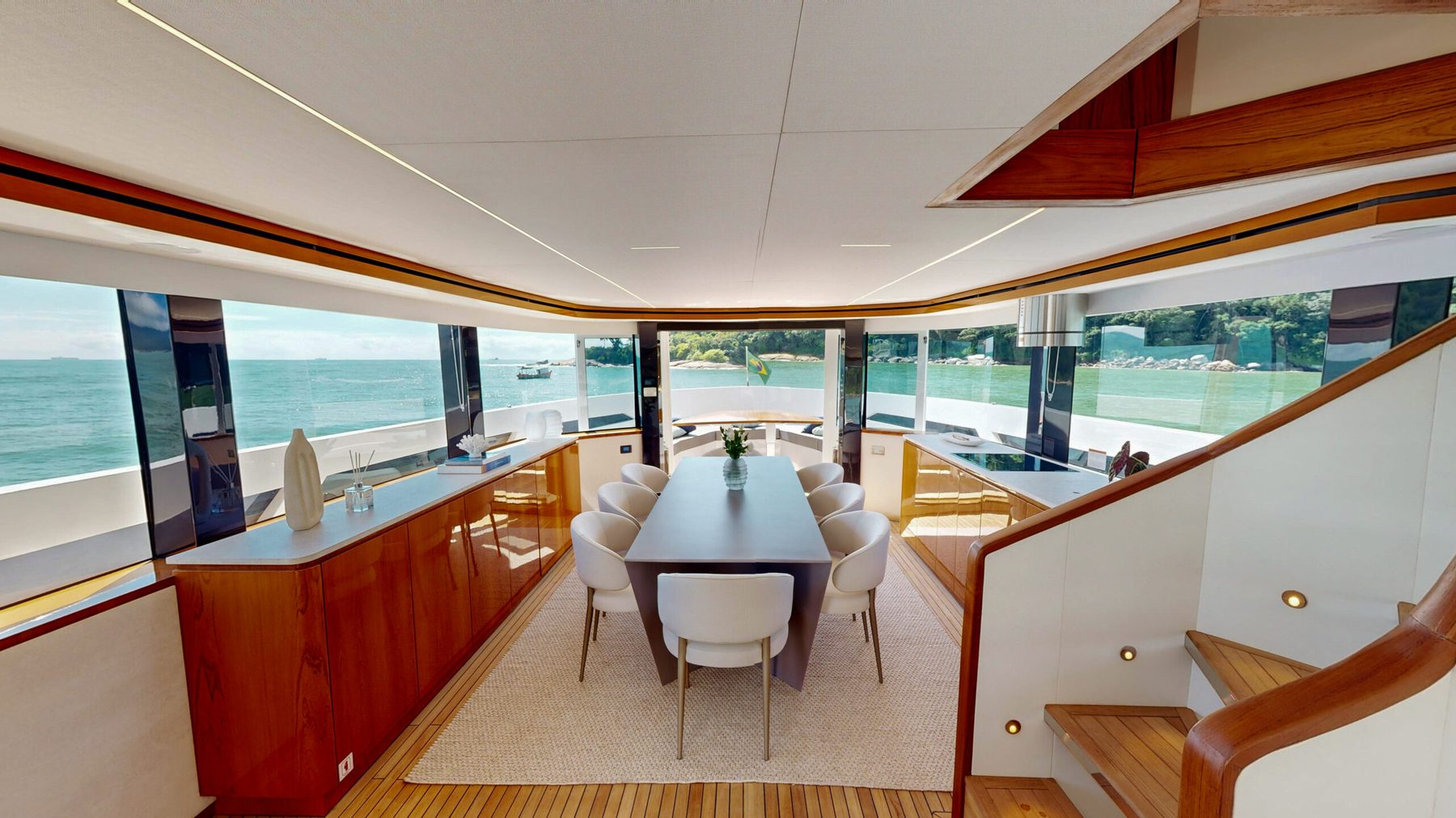 Okean 80 — interna 4